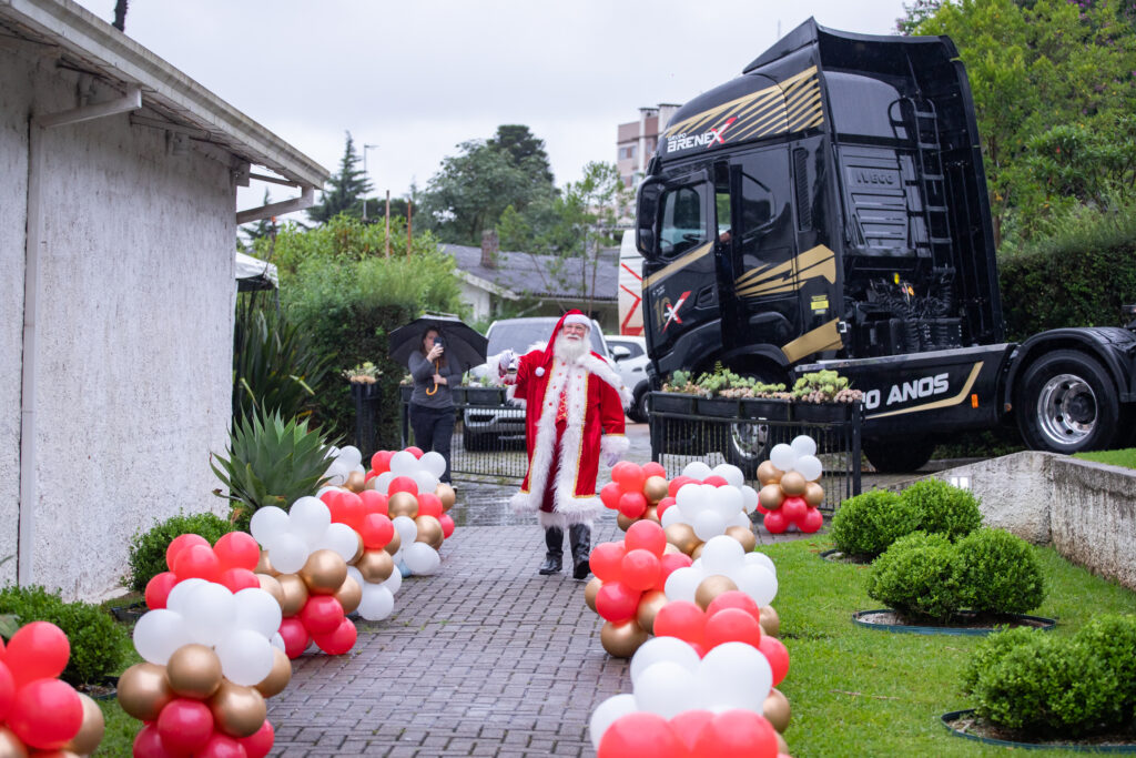 Papai Noel, chegando na confraternização Grupo Brenex